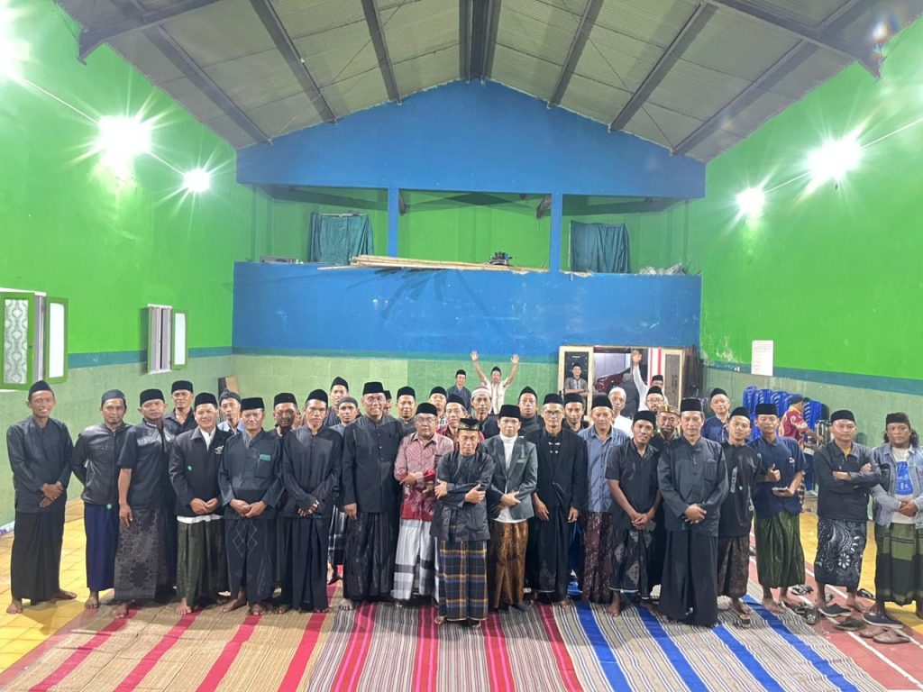 Harmoni Tradisi dan Religi: Lesbumi Sekarpuro Gelar Istighosah Rutin di Balai Desa